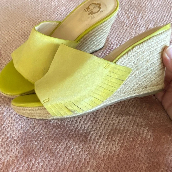 C Wonder Citron Yellow Suede Fringe Freida Espadrille Wedge Sandals 7.5 - Picture 4 of 8